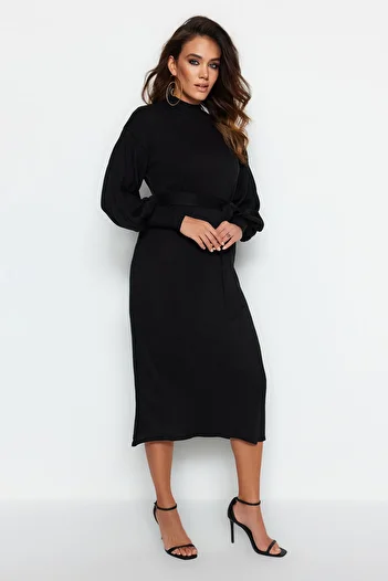 Trendyol Modest Μαύρο φόρεμα πλεκτό με μισό ζιβάγκο TCTAW24EB00023