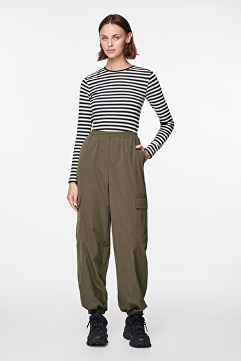 PIECES Pcanna Hw Cargo Pants D2D