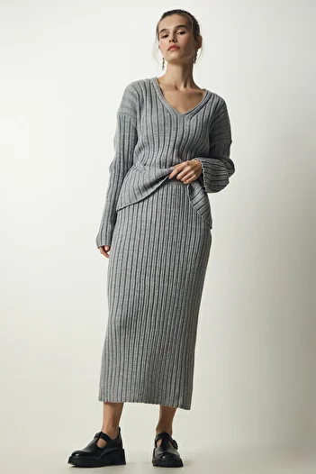 Happiness İstanbul Women's Gray Ribbed Sweater Skirt Knitwear Set YY00188