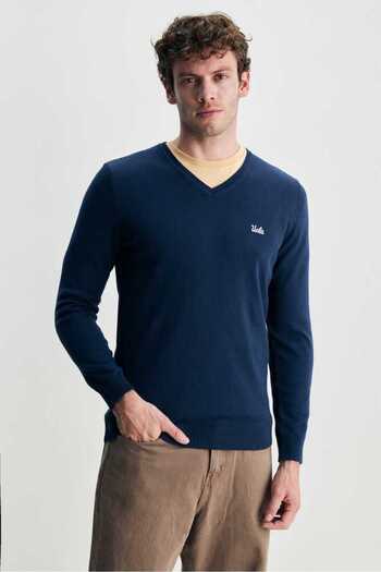 UCLA Cardıff Dark Navy V-Neck Embroidered Men's Slim Knitwear