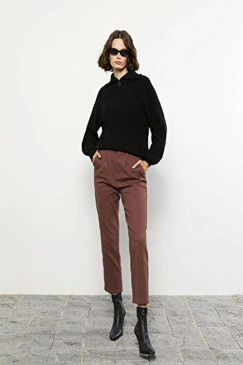 LC Waikiki Παντελόνι Gabardine με ελαστική μέση Standard Fit (W2)
