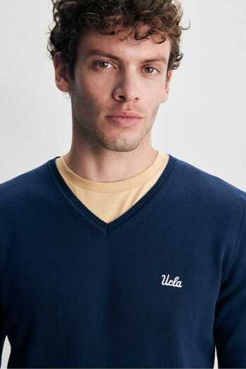 UCLA Cardıff Dark Navy V-Neck Embroidered Men's Slim Knitwear