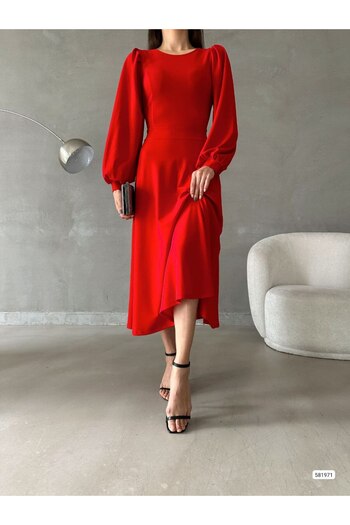 Trendusfashion Importált krepp szövetből készült legénynyakú ballonos ujjú Midi ruha
