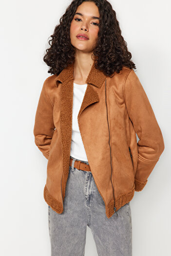 Trendyol Collection Καφέ βελούδινο παλτό με λεπτομέρειες TWOAW24MO00368