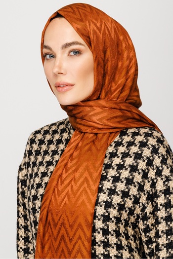Mooncorn Zigzag Pattern Shiny Jacquard Shawl