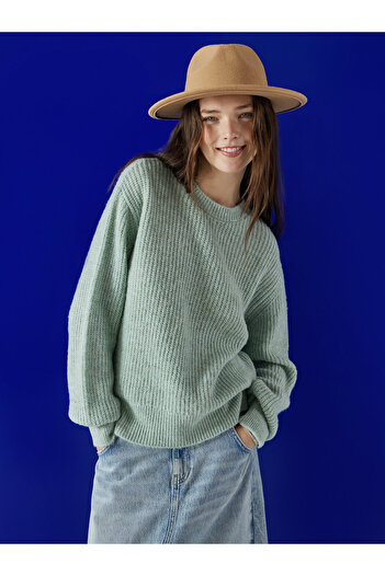 LC Waikiki Women's Knitwear Sweater - Crew Neck, Solid Long Sleeve