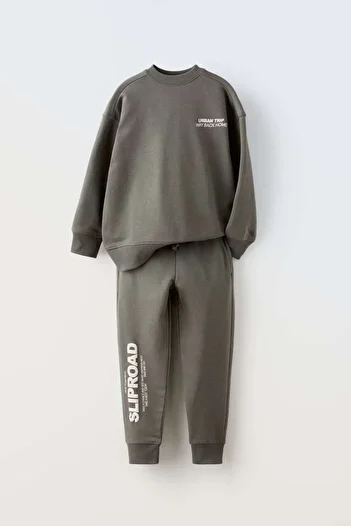 Magu COTTON SWEATSHIRT AND TROUSERS SET WITH URBAN TRIP SLOGAN