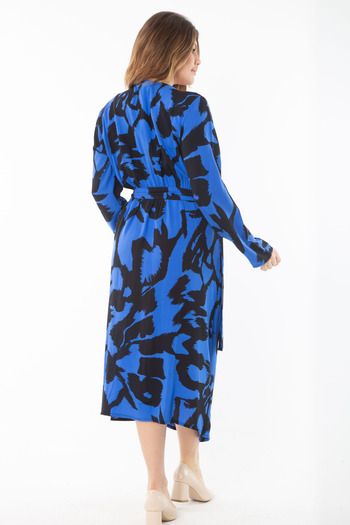Şans Women's Plus Size Saks Woven Viscose Fabric Wrap Collar Front Slit Dress 65N37341