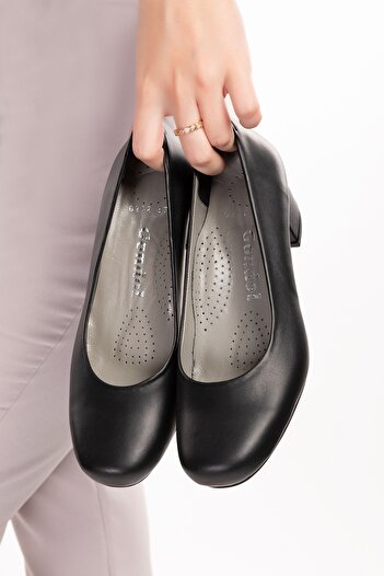 Gondol Women's Genuine Leather Comfortable Heeled Stewardess Shoes shhn.0242 - Black - 41