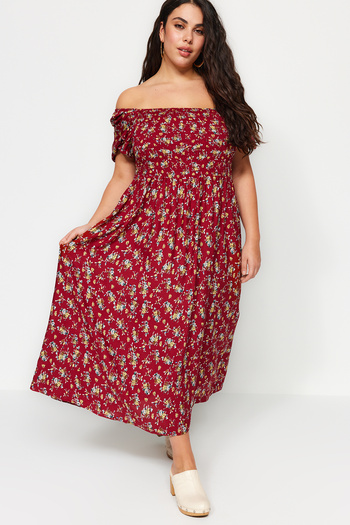 Trendyol Curve Burgundy Patterned Woven Chest Elastic Dress TBBSS22EL1611