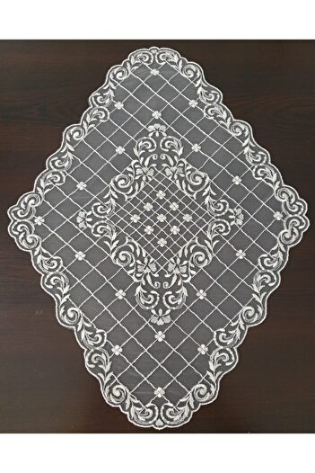 Beyaziş Çiçek Desenli Gipürlü Tül Tepsi Örtüsü - Ekru Renkli - 38x29cm