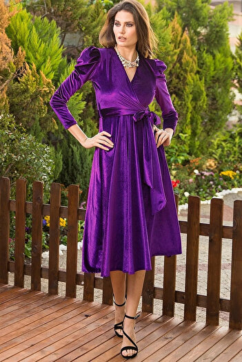 Bersi Butik Rochie Midi din catifea mov la două piept