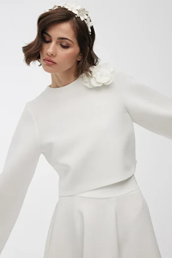 Manuka Balloon Sleeve Brooch Blouse Ecru