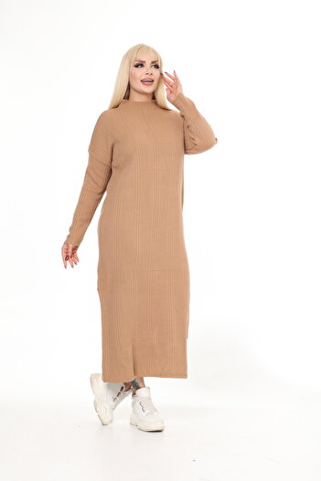 MJORA Cream Half Turtleneck Knitted Knitted Dress