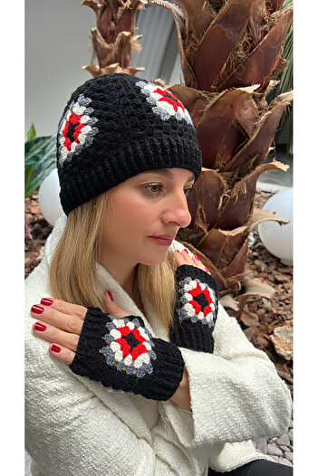 Kutcha Accessories Kutcha Hand Knitted Beret and Gloves Set