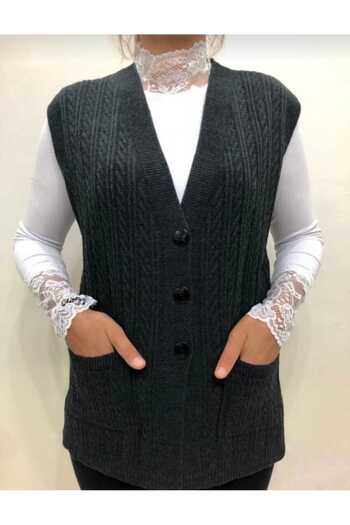 MaviMoure Women's buttoned, comfortable fit mother vest with pockets