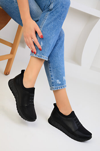 SOHO Black Women's Casual Shoes 18617