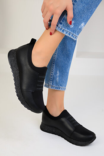 SOHO Black Women's Casual Shoes 18617