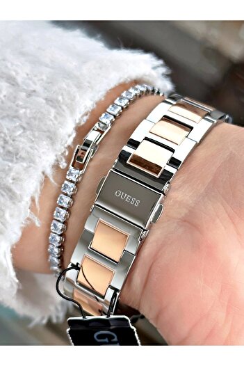 Guess GUGW0404L3 Kadın Kol Saati