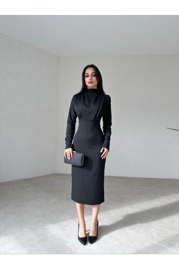 munora butik Pleated Back Slit Midi Black Dress