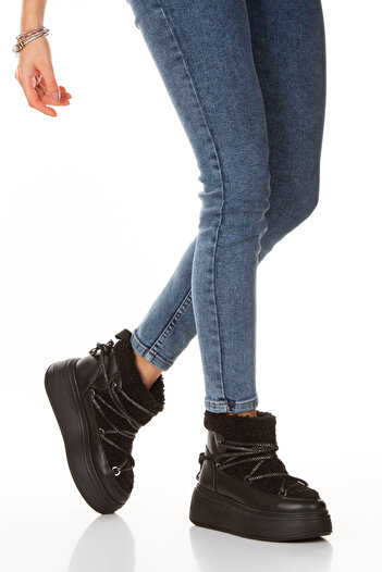 PASSAGE SHOES Kadın Süet Deri Kürk Detaylı Kalın Taban Bot 5102