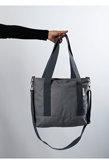 VAGO COLLECTION Zippered Canvas Bag Crossbody