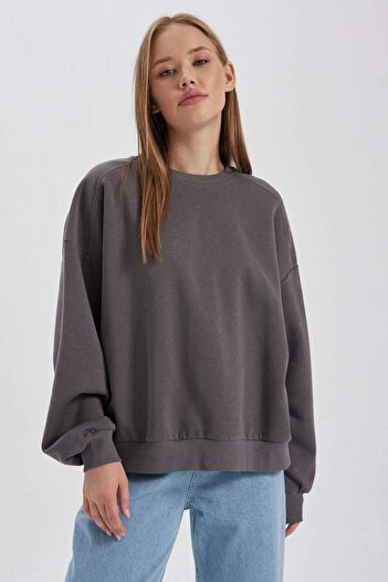 DeFacto Coool Oversize Wide Fit Crew Neck Thick Basic Plain Sweatshirt (25 Wn)