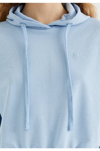 WESTMARK LONDON Kadın Mavi Regular Fit Kapuşonlu Crop Sweatshirt