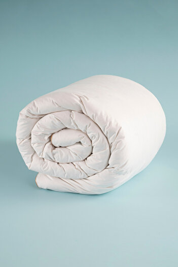 OTHELLO Downa 70 Goose Down Quilt 195x215 Cm