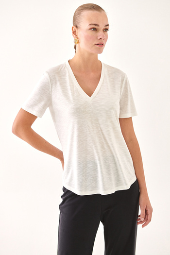 Perspective Billys Regular Fit V-neck Standard Size Ecru Color Women's T-Shirt