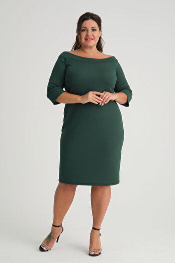Madwilo Women's Green Carmen Collar Three Quarter Sleeve Plus Size Flexible Crepe Dress