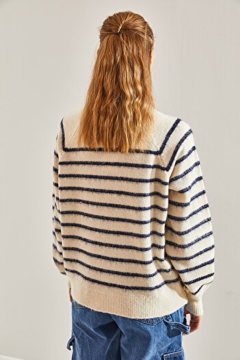 Bianco Lucci Women's Charmed Striped 11 Button Knitwear Sweater
