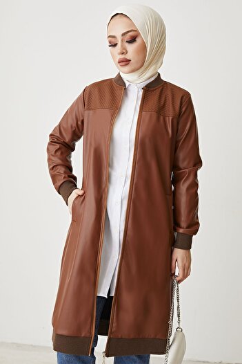 InStyle Ribbed Zippered Leather Cap - Brown