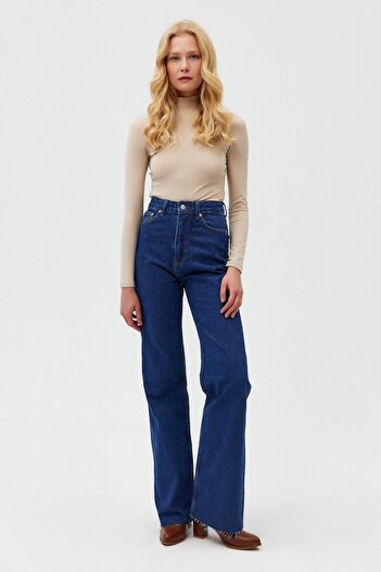 Quzu Yarım Balıkçı Dik Yaka Altı Çıt Çıtlı Bodysuit Bluz