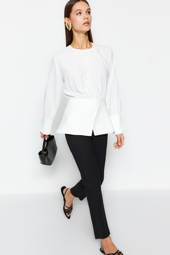 Trendyol Modest Detailní tkaná tunika Ecru s dvojitým rozparkem TCTSS24UK00000