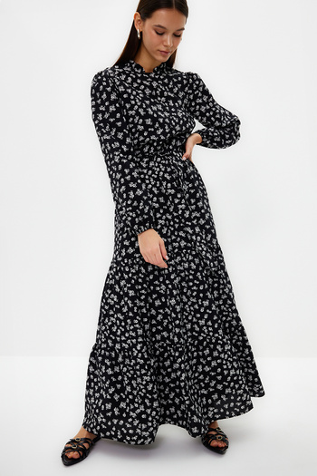 Trendyol Modest Černá pásková sukně tkané tkané šaty s květinovým vzorem TCTSS23EB00294