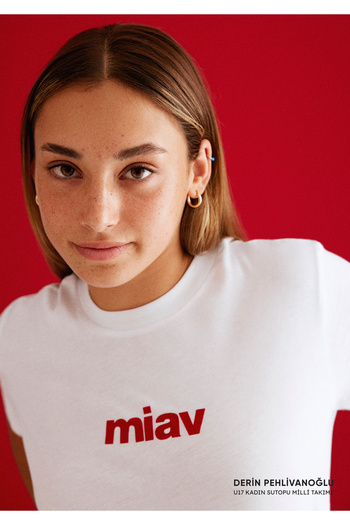 Mavi Κόκκινο Miav εμπριμέ λευκό T-shirt κανονική εφαρμογή / κανονική κοπή 1610622-86417