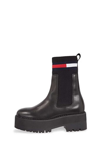 Tommy Hilfiger Women's Tommy Hilfiger Flatform Low Boot EN0EN02301