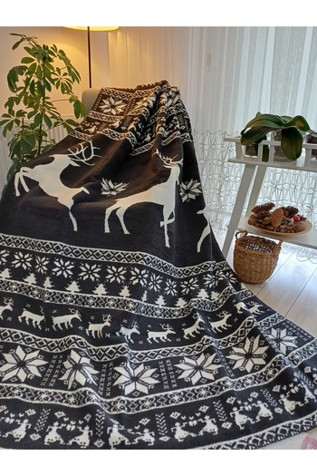 stay with love Κουβέρτα Μονόχρωμη Μαύρο-Λευκή 150*200cm Πρωτοχρονιάτικη Κουβέρτα Δώρο Πρωτοχρονιάς