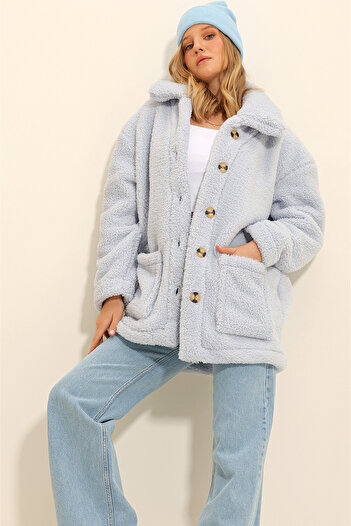 Trend Alaçatı Stili Dámský plyšový kabát Baby Blue Polo s dvojitou přední kapsou ALC-X9681