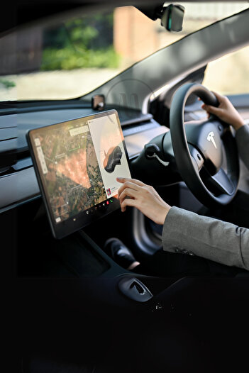 minsun Tesla Model Y Compatible 15inch Multimedia Auido Screen Protector Glass Film Anti-Scratch Car Screen Protector