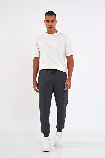 mmetalic Ανδρικό παντελόνι Jogger Anthracite Standard Fit με φερμουάρ τσέπης με ελαστικό πόδι