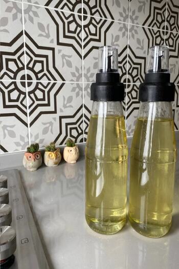 Bayev 2 Pieces Drip-Free Glass Oil Pot Vinegar Bottle 720 ml - Leak-Proof Smart Oil Pot