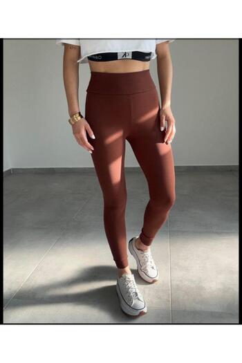 Rouge Ribbed and Raised Tights Design