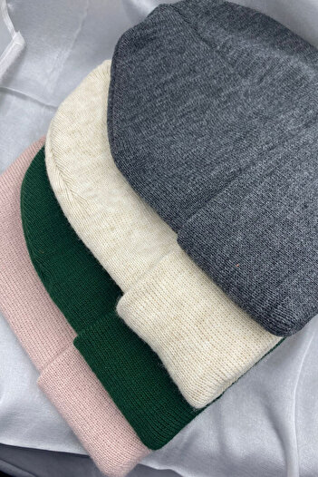 KISCHE Unisex Plain Basic Foldable Winter 4-Piece Beret Set