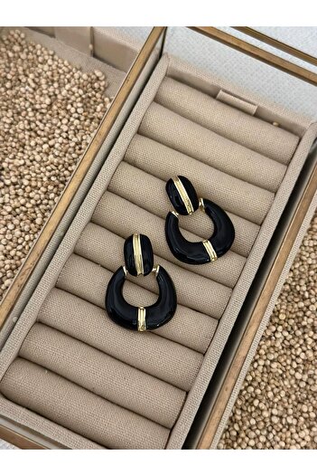 MyladyAccessoriess أقراط متدلية بيضاوية بتفاصيل ذهبية ومينا باللون الأحمر