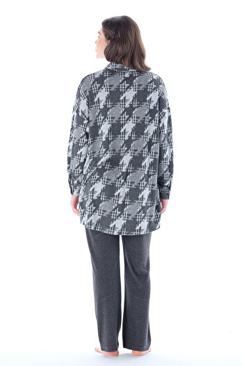 Feyza Pijama Kadın Önden Düğmeli Gömlek Yakalı Kaz Ayağı Desenli Pijama Takımı