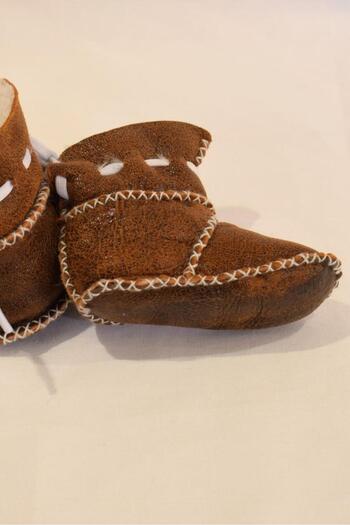 Adisia Baby Milk Brown Shiny Back Lace-up Boots Type Lambskin Booties