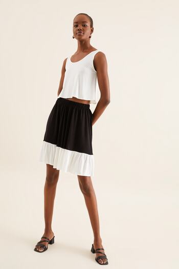 Quincey Women's Ecru Strappy Crop Top/T-shirt