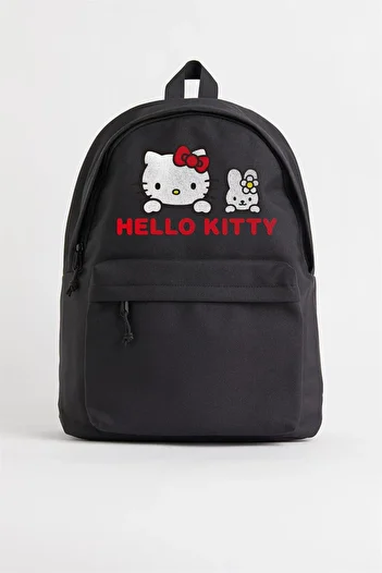 Toum Mayedo Hello Kitty Printed Unisex Backpack